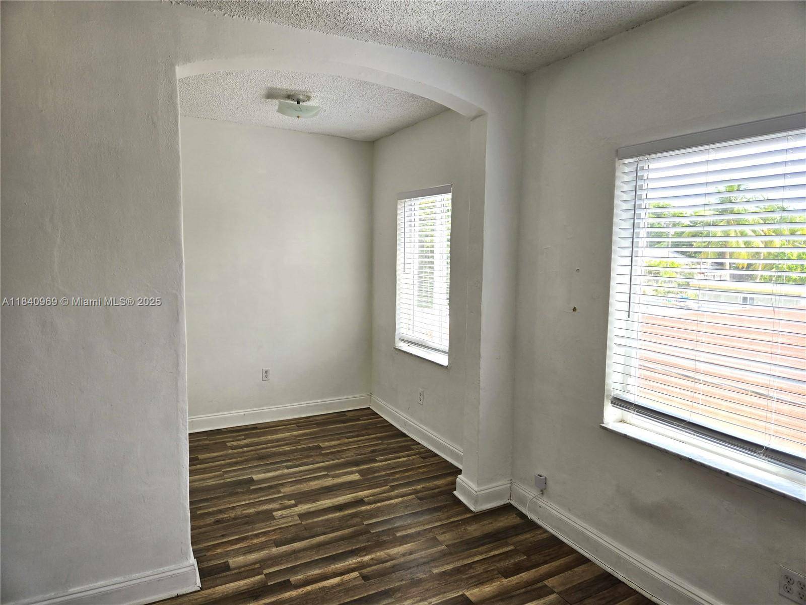 Miami, FL 33144,384 Tamiami Canal Rd #4