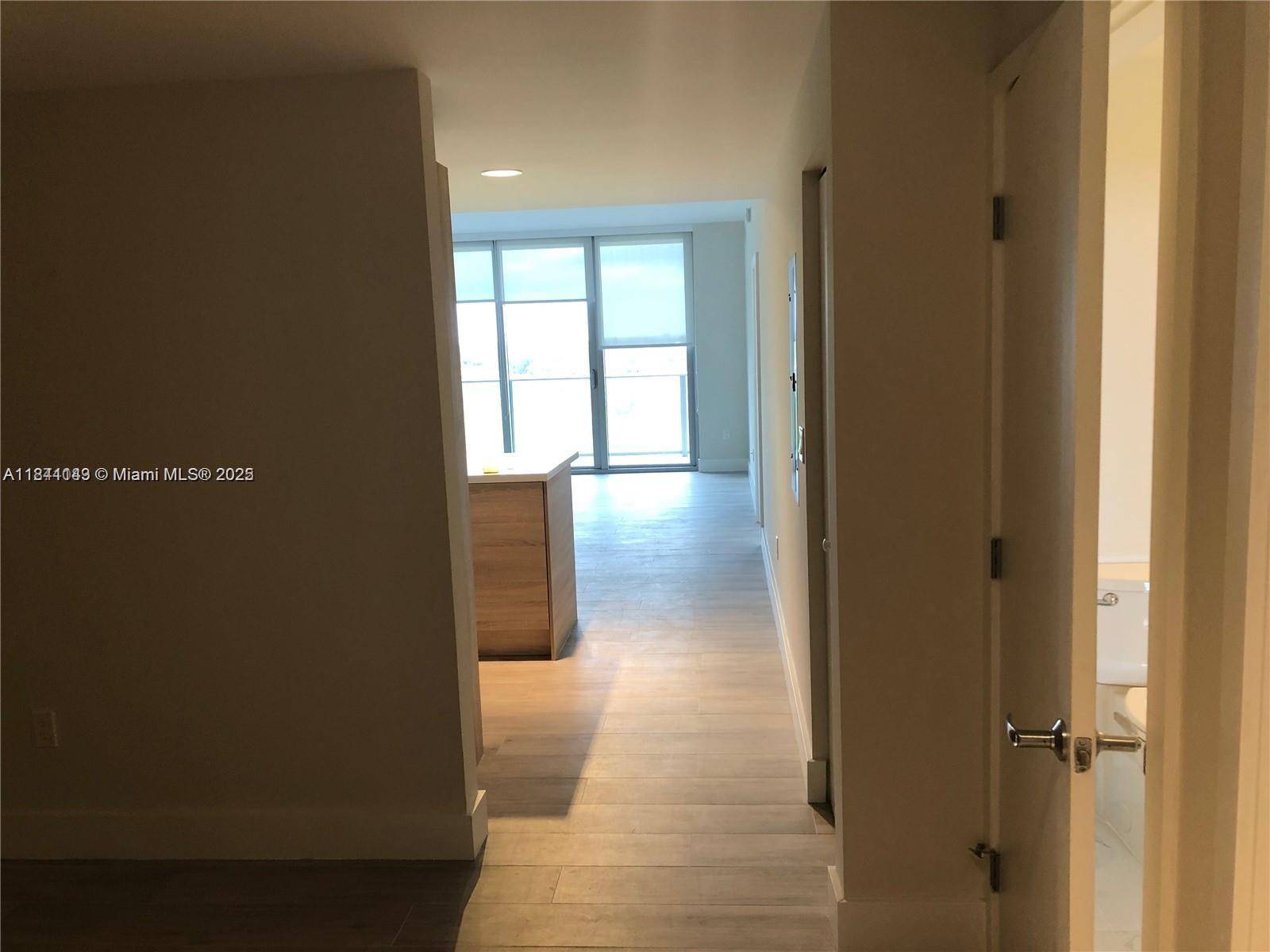 North Miami Beach, FL 33160,16385 Biscayne Blvd #1205