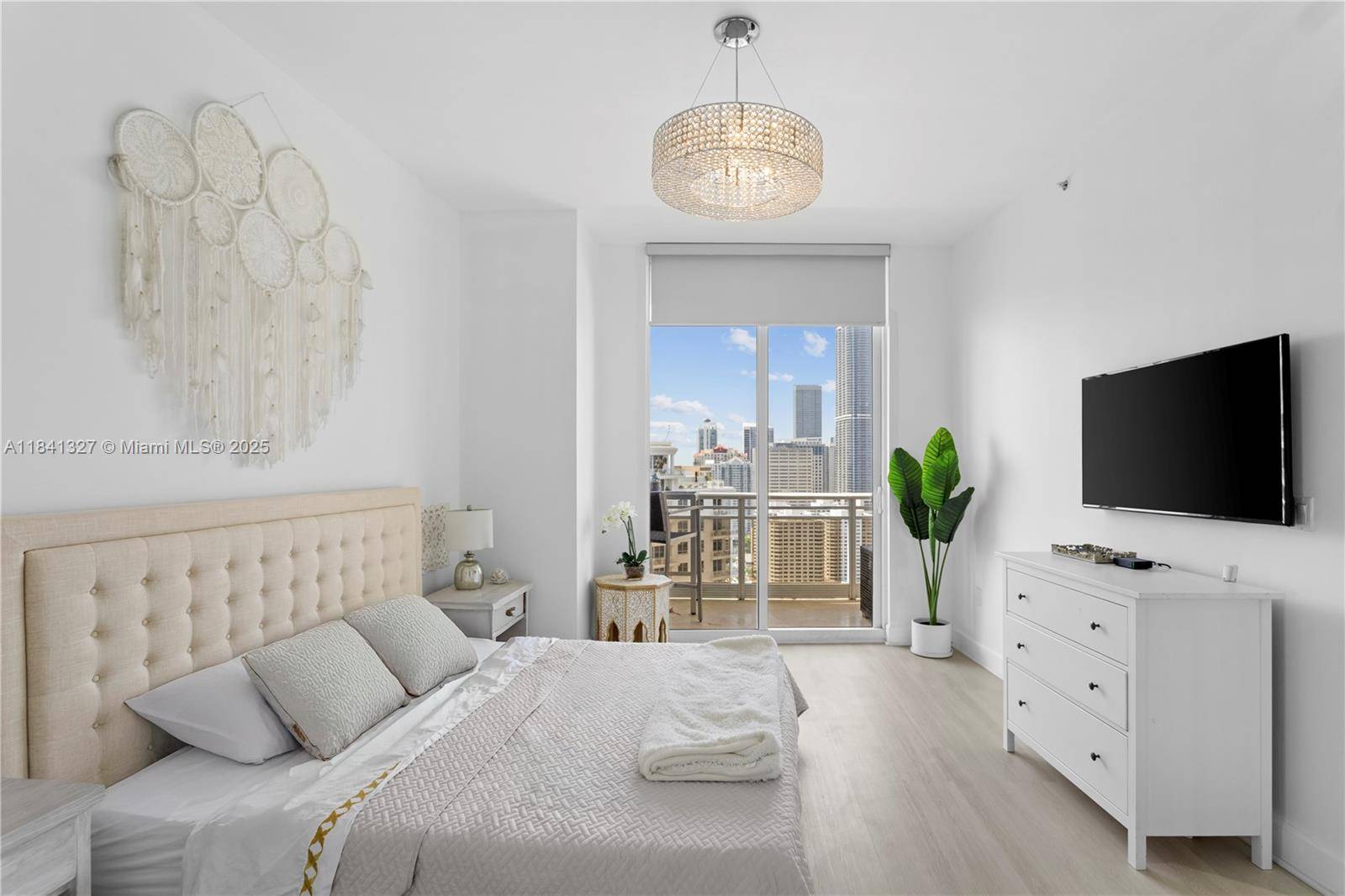 Miami, FL 33131,901 Brickell Key Blvd #3301