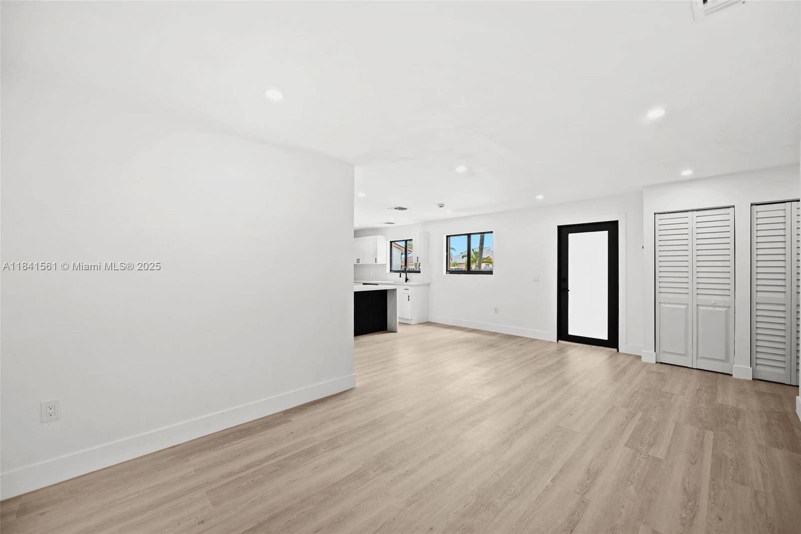 Miami, FL 33177,20956 SW 123rd Ave