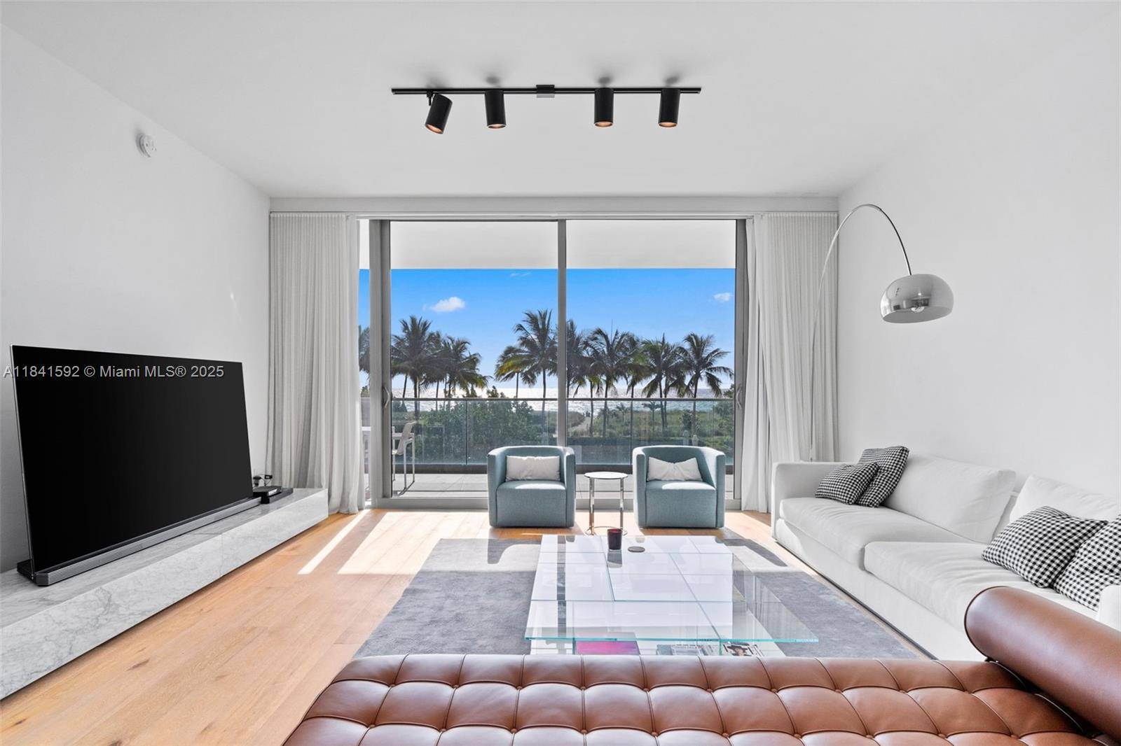 Bal Harbour, FL 33154,10203 Collins Ave #202