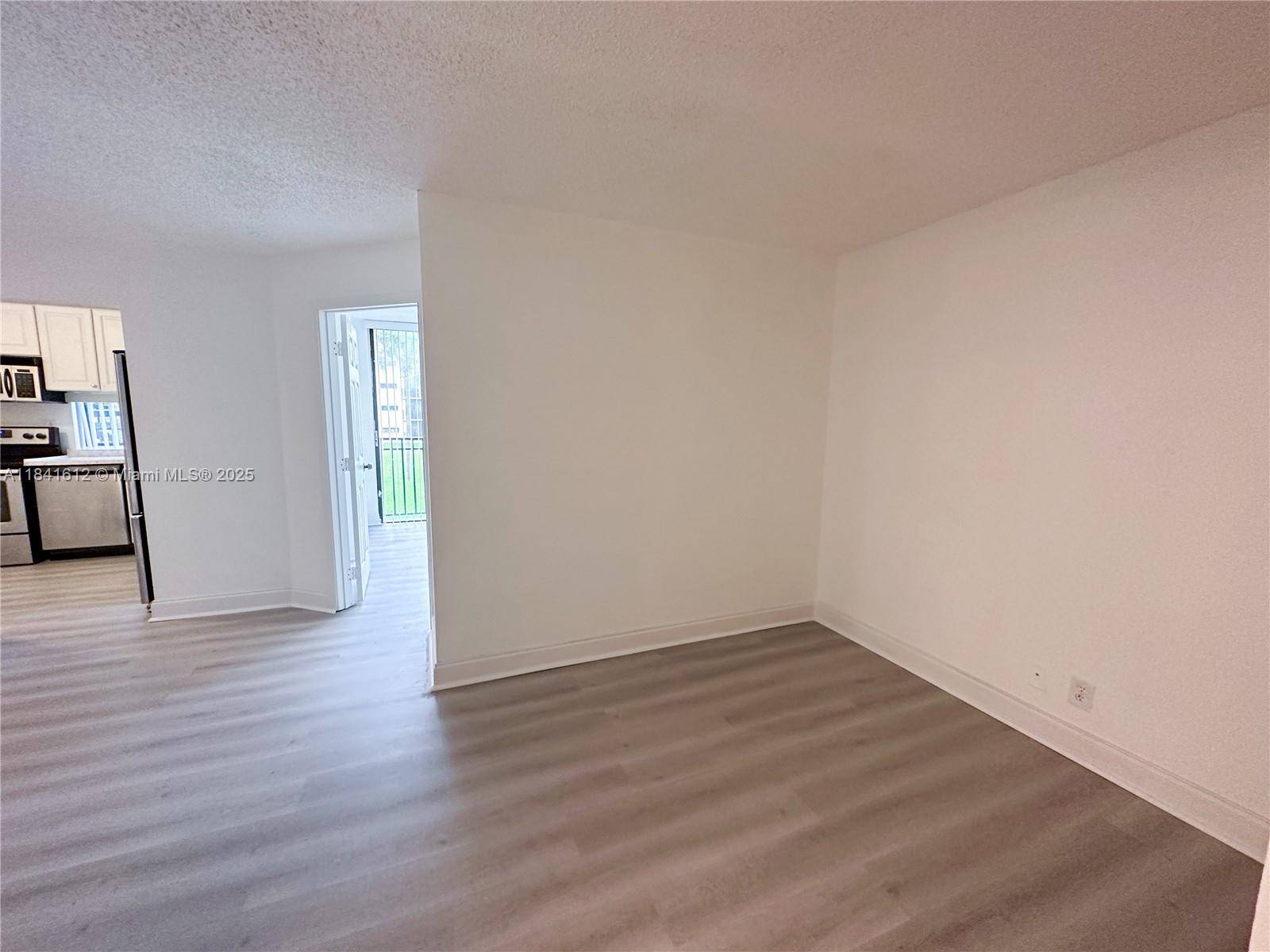 Sunny Isles Beach, FL 33160,17011 N Bay Rd #216