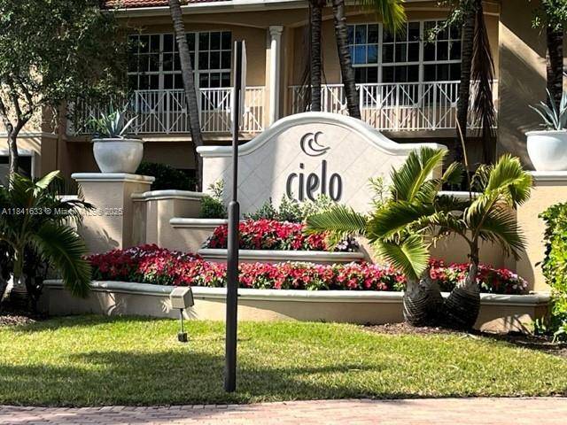 Palm Beach Gardens, FL 33418,4513 S Artesa Way S #4513