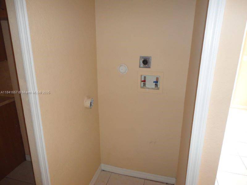 Florida City, FL 33034,650 SW 7th Ter