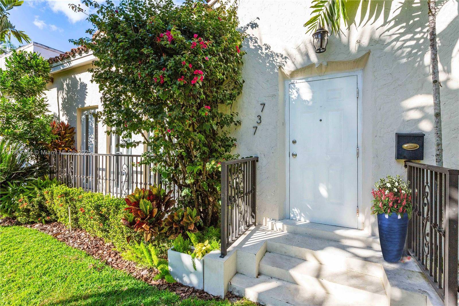 Coral Gables, FL 33134,737 Alhambra Cir