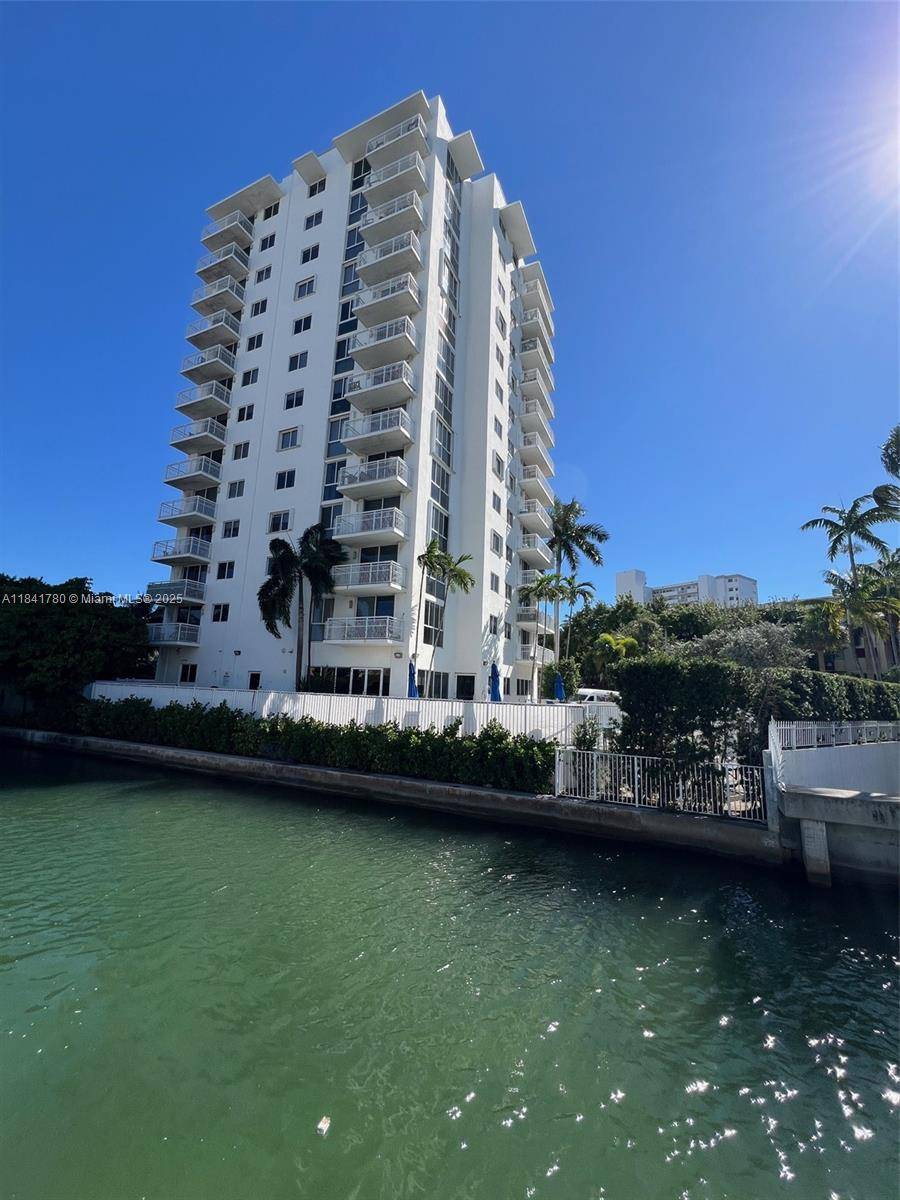 Miami Beach, FL 33139,1688 West Ave #1005