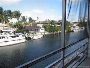 North Miami Beach, FL 33160,2935 NE 163rd St #4O