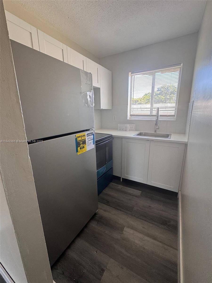 Hollywood, FL 33020,2150 Madison St #22