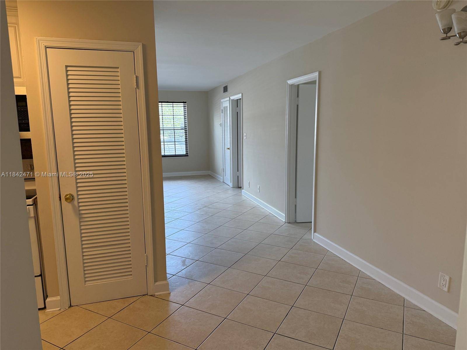 Fort Lauderdale, FL 33316,2420 SE 17th Cswy #201C