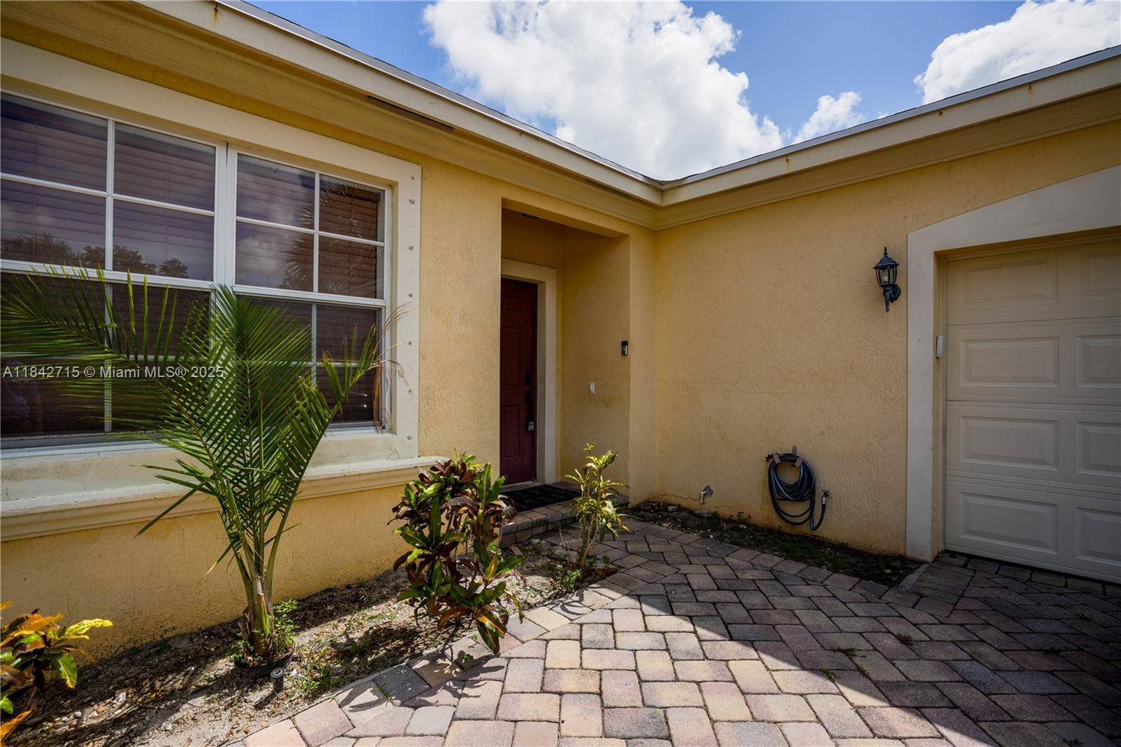 West Palm Beach, FL 33413,5845 Gypsum Pl