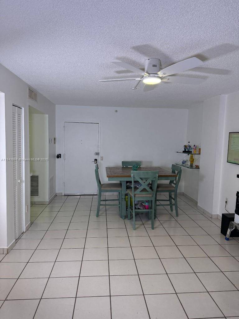 Miami Beach, FL 33141,6969 Collins Ave #1105