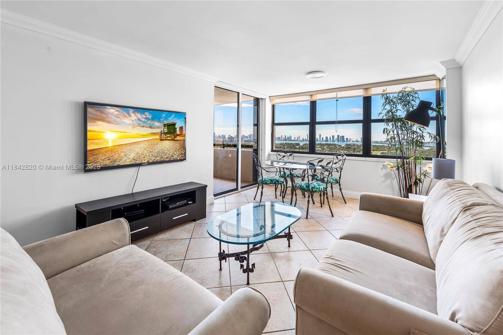 Miami Beach, FL 33140,2555 Collins Ave #2306