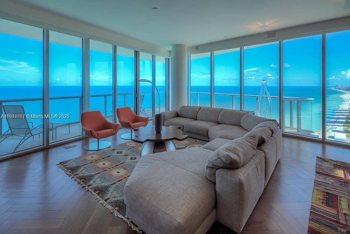 Sunny Isles Beach, FL 33160,17001 Collins Ave #4301