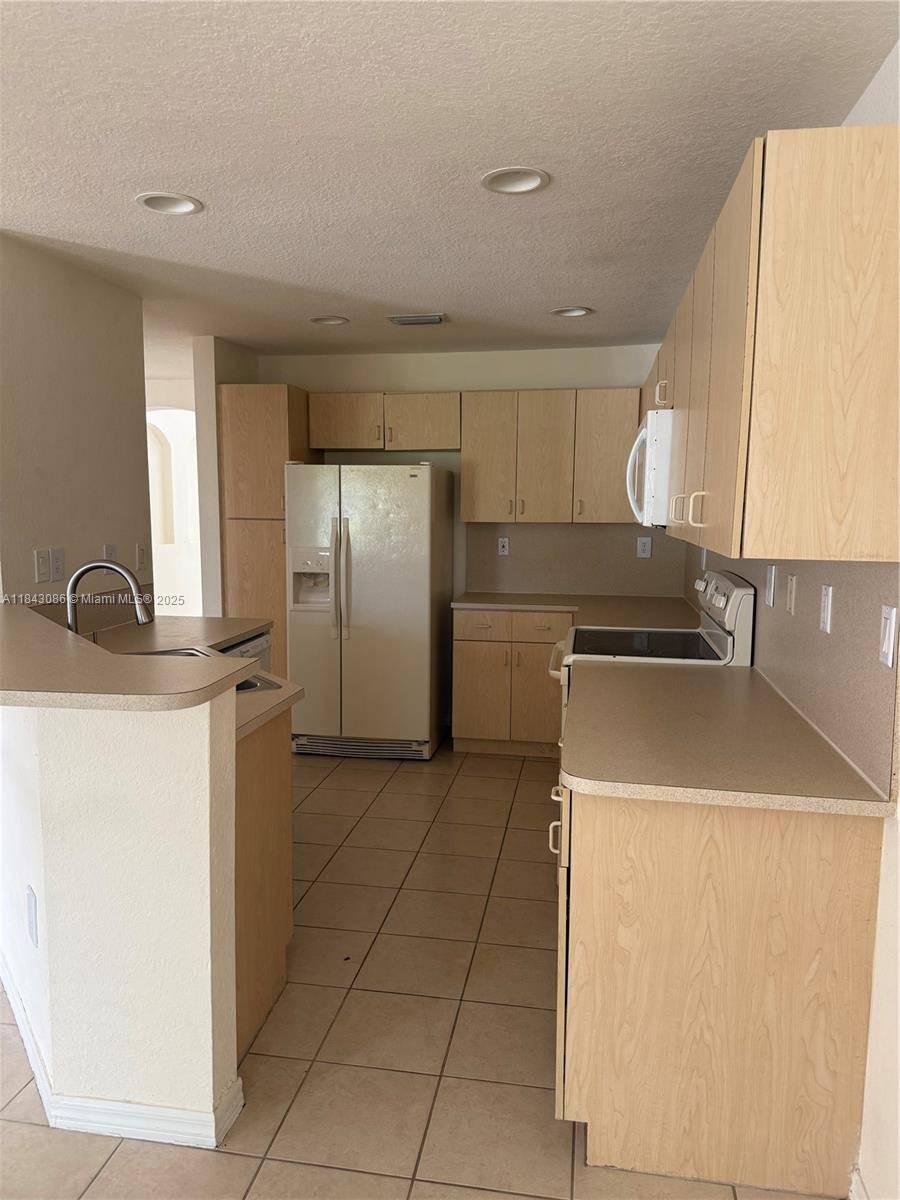 Miami, FL 33185,16620 SW 47th Ter #16620
