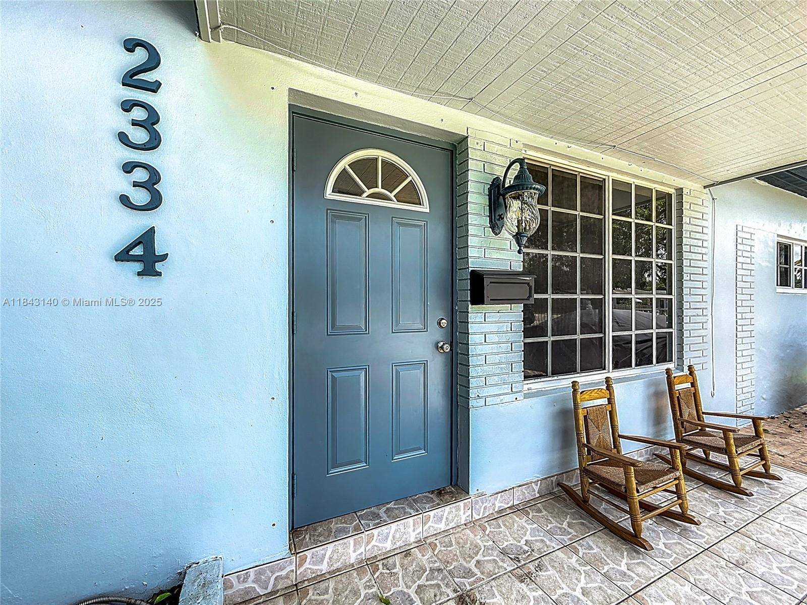 Hollywood, FL 33020,2334 Pierce St