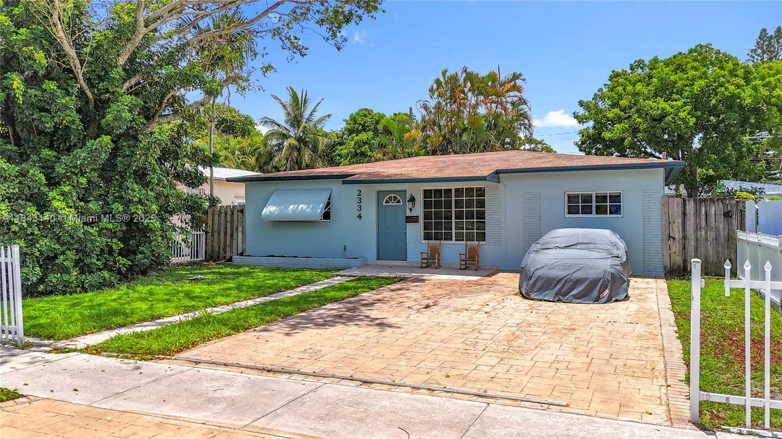 Hollywood, FL 33020,2334 Pierce St