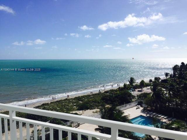 Key Biscayne, FL 33149,613 Ocean Dr #8C