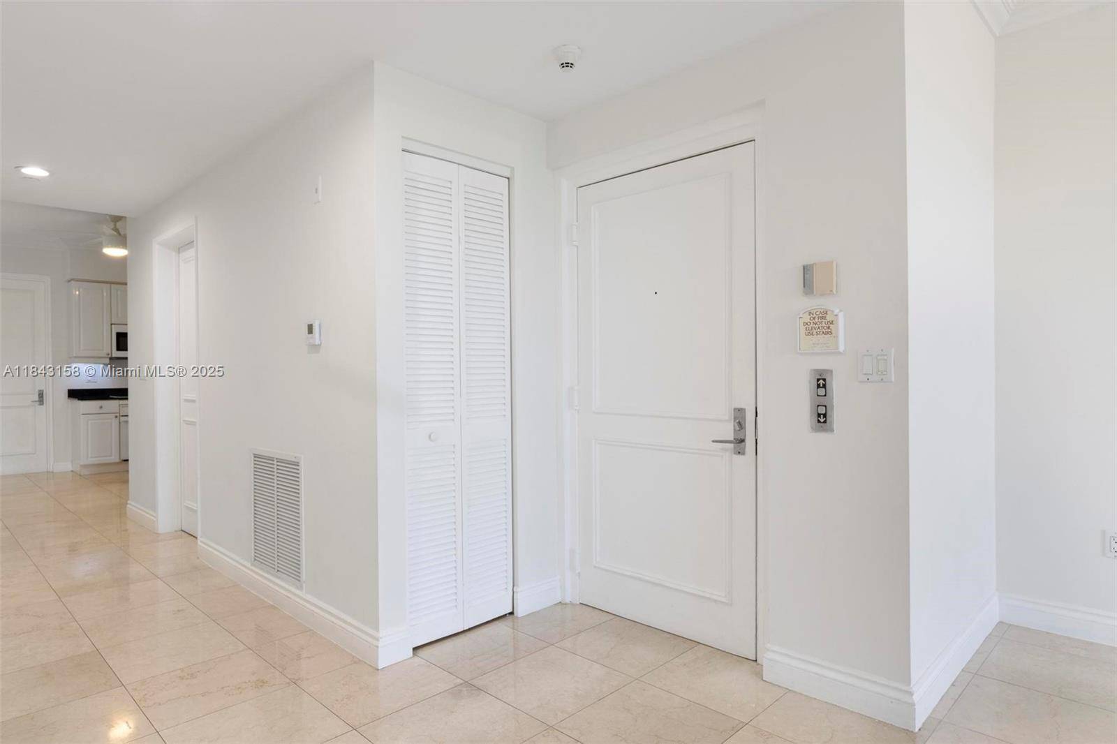 Key Biscayne, FL 33149,703 Crandon Blvd #403