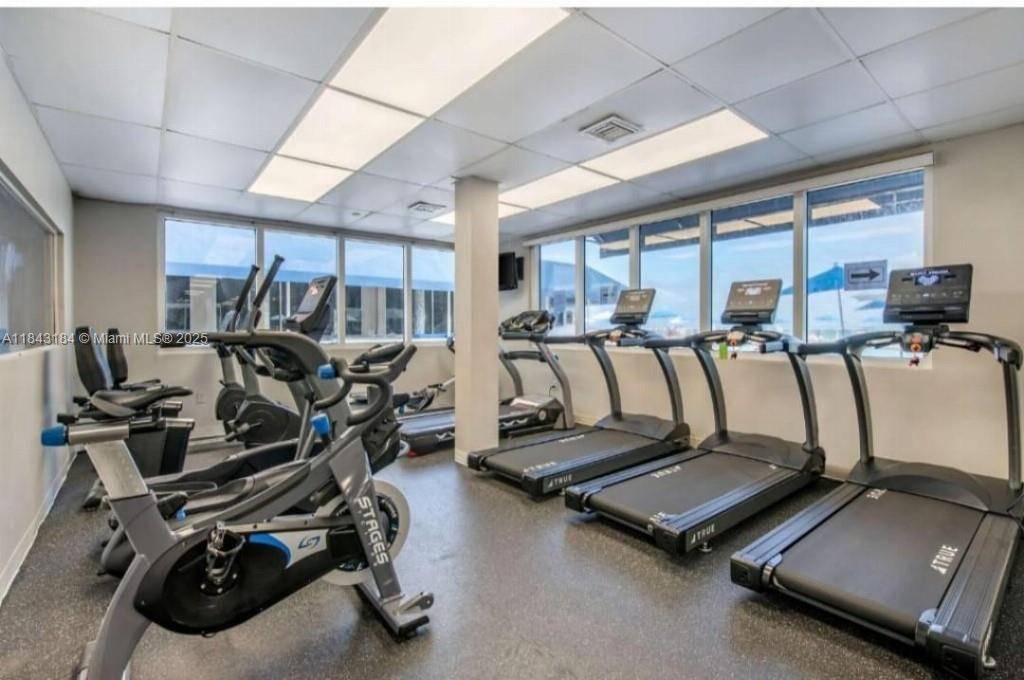 Sunny Isles Beach, FL 33160,19201 Collins Ave #114