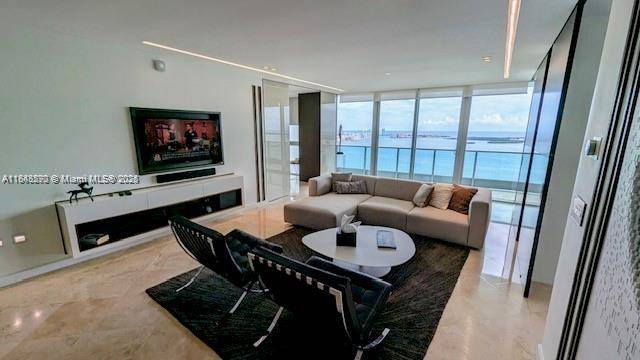 Miami, FL 33131,1331 Brickell Bay Dr #4303