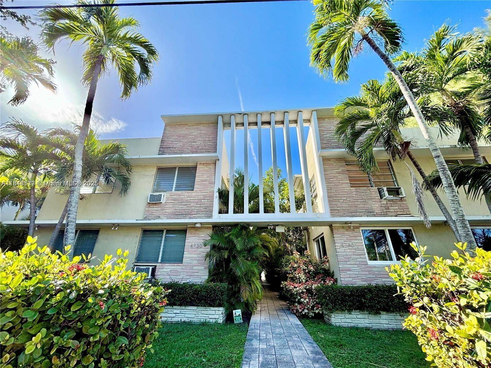 Miami Beach, FL 33140,4740 Pine Tree Dr #28