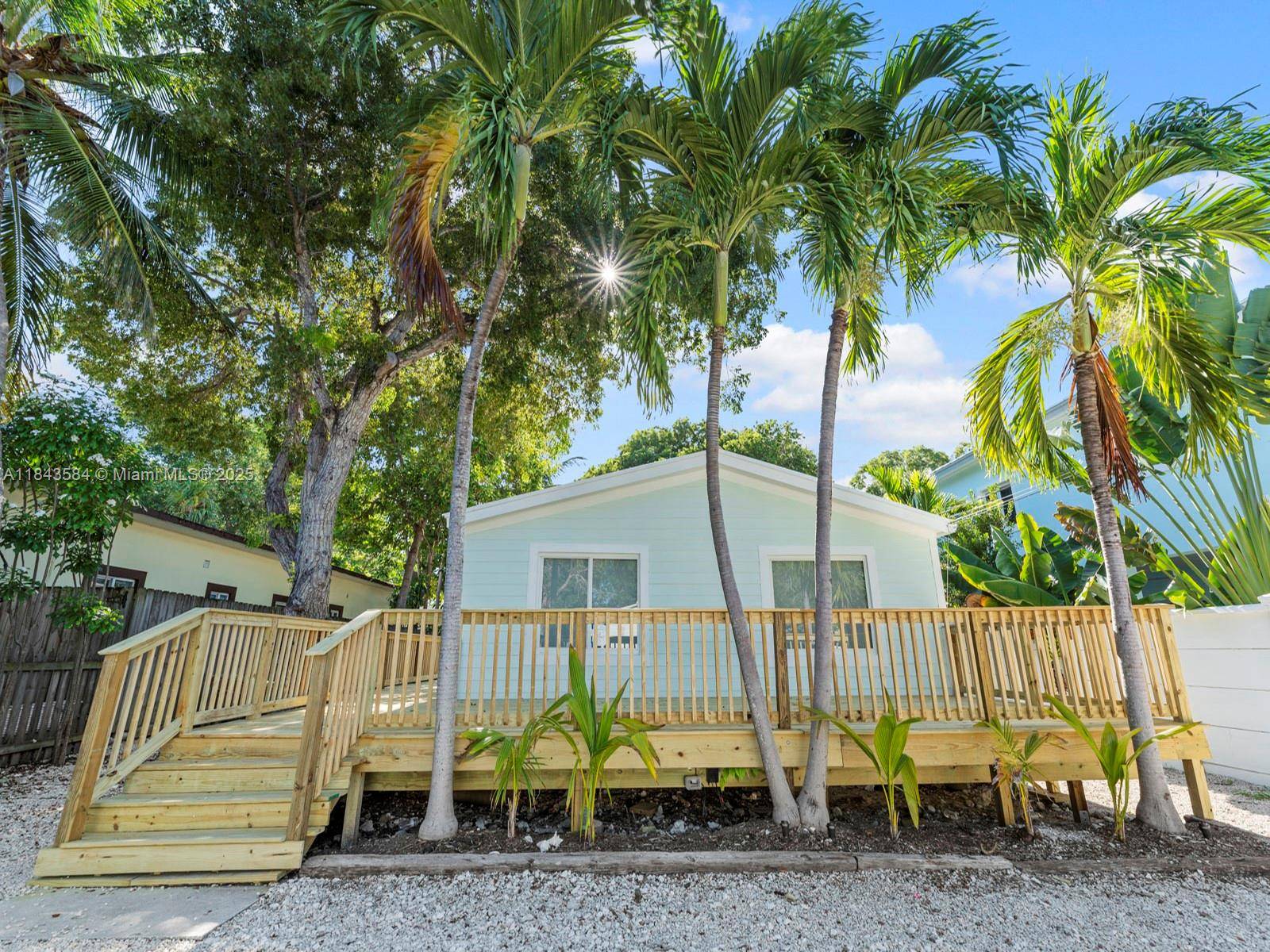 Tavernier, FL 33070,227 Cuba Rd