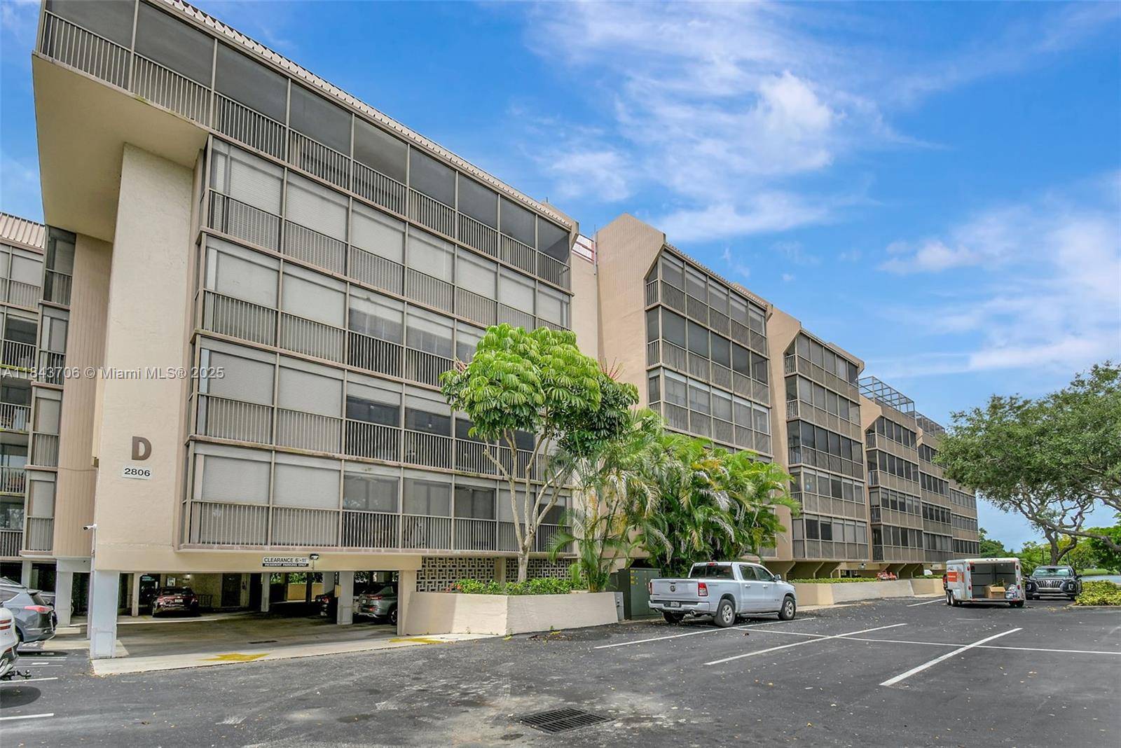 Hollywood, FL 33021,2806 N 46th Ave #D533