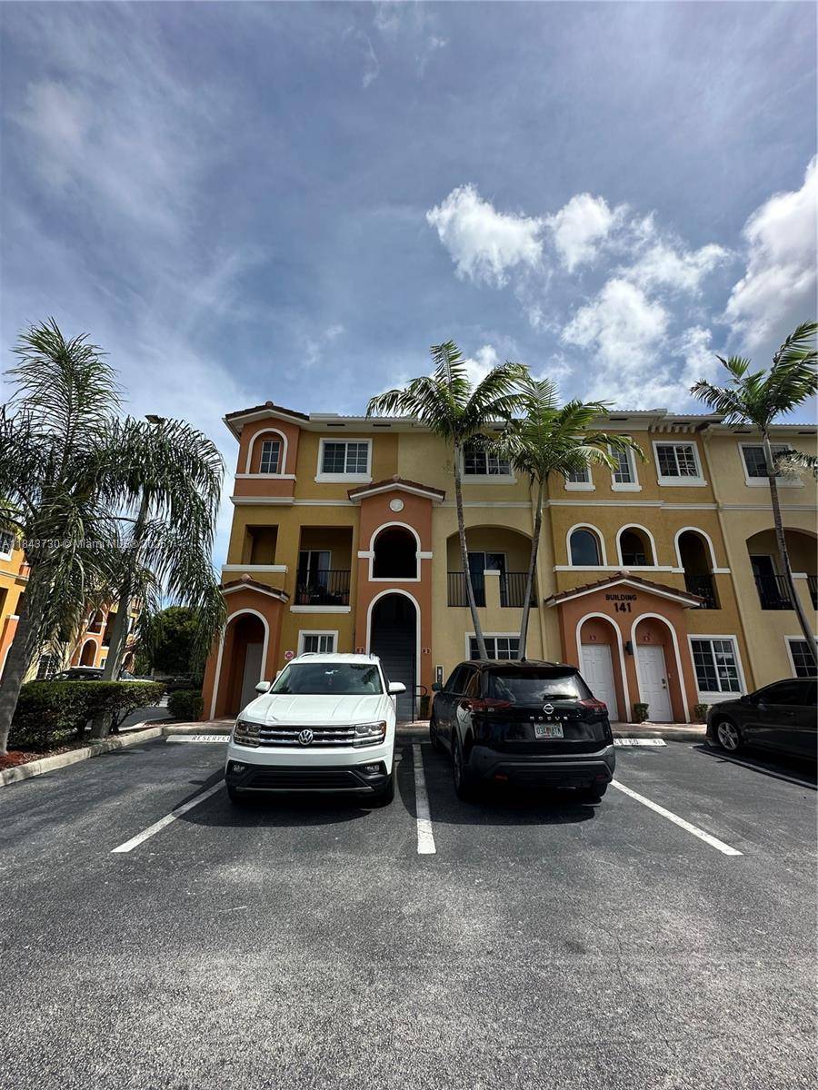 Hallandale Beach, FL 33009,141 NW 2nd Ave #2