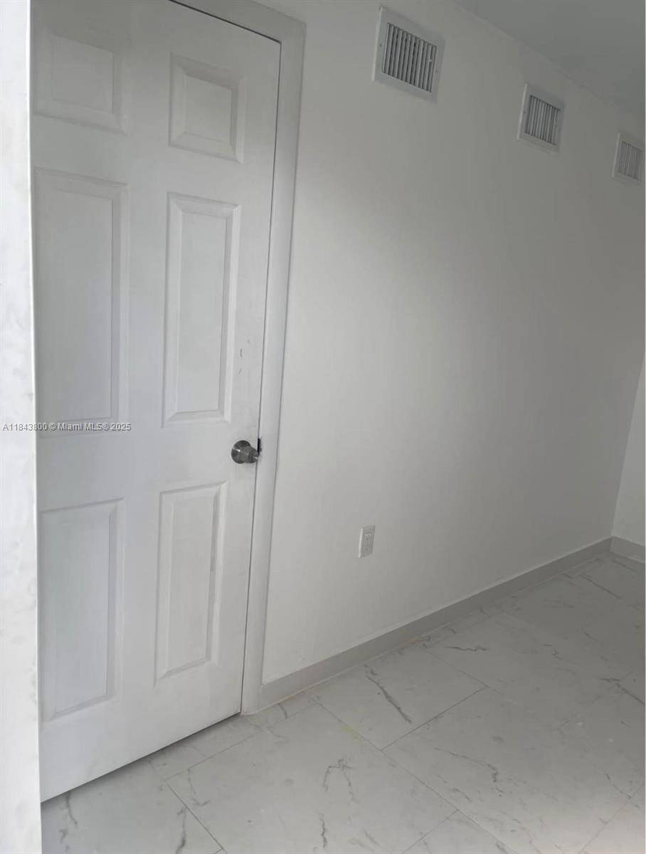 Miami Gardens, FL 33056,3501 NW 182nd St #2