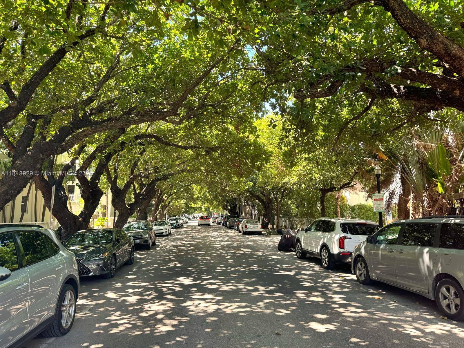 Miami Beach, FL 33139,349 Meridian Ave #B202