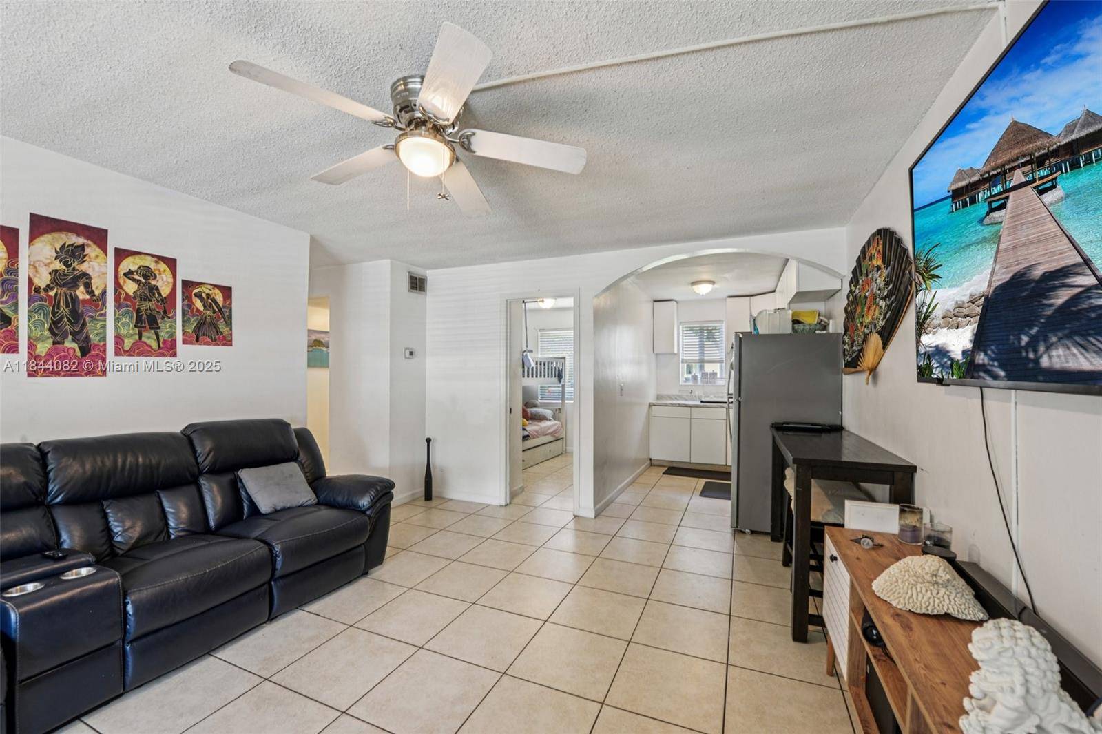Hollywood, FL 33020,2210 Taylor St #101