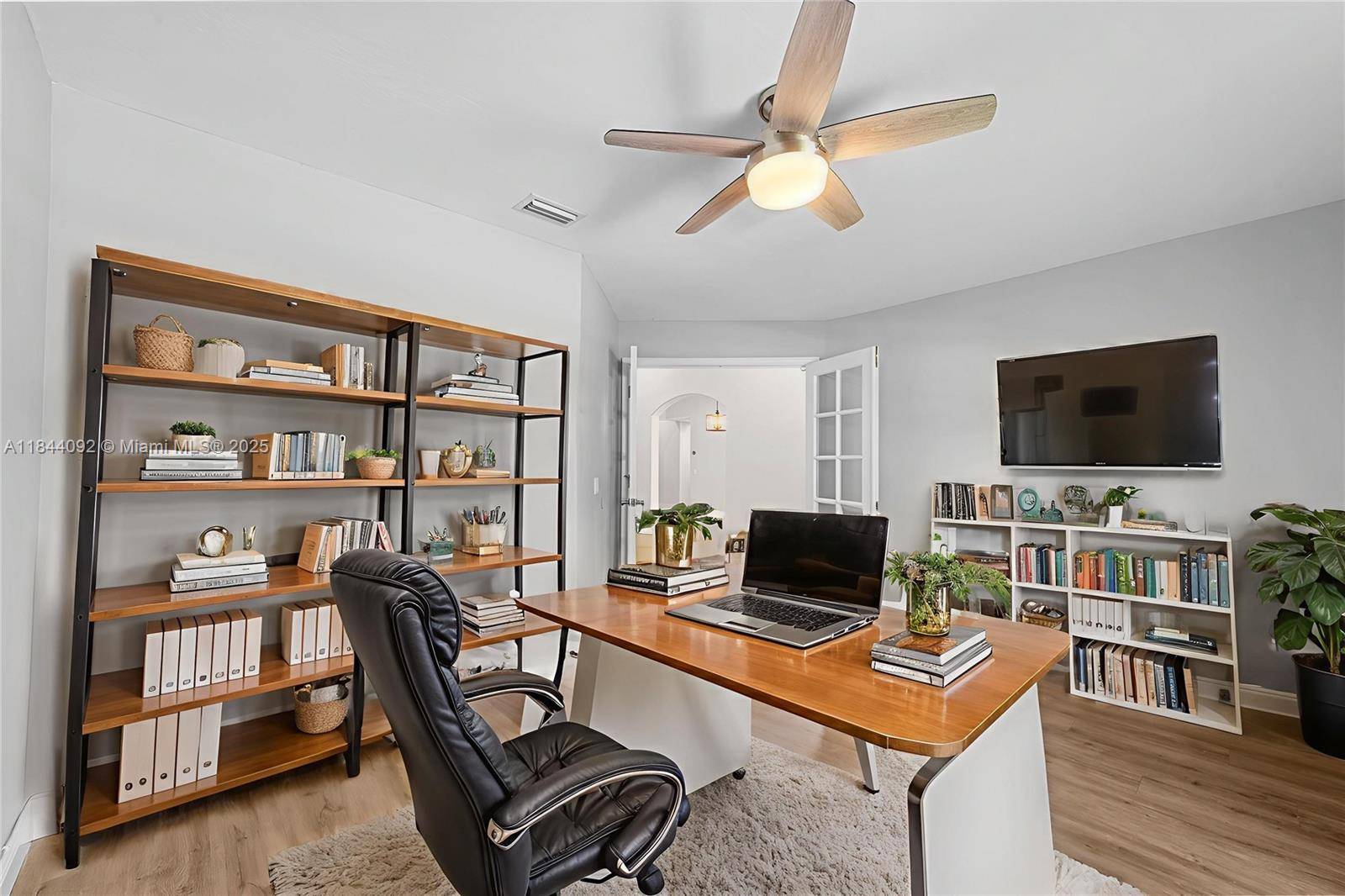 Weston, FL 33327,2587 Jardin Ct #0