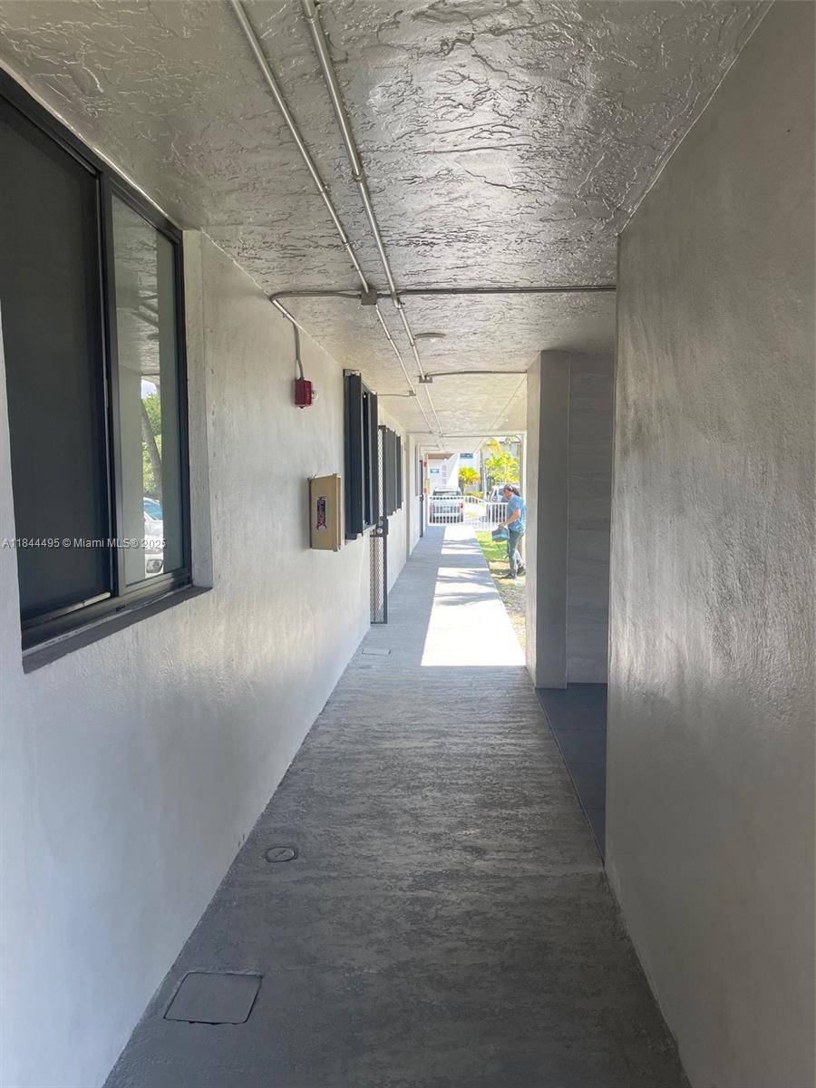 Miami, FL 33172,10290 NW 9th St Cir #113