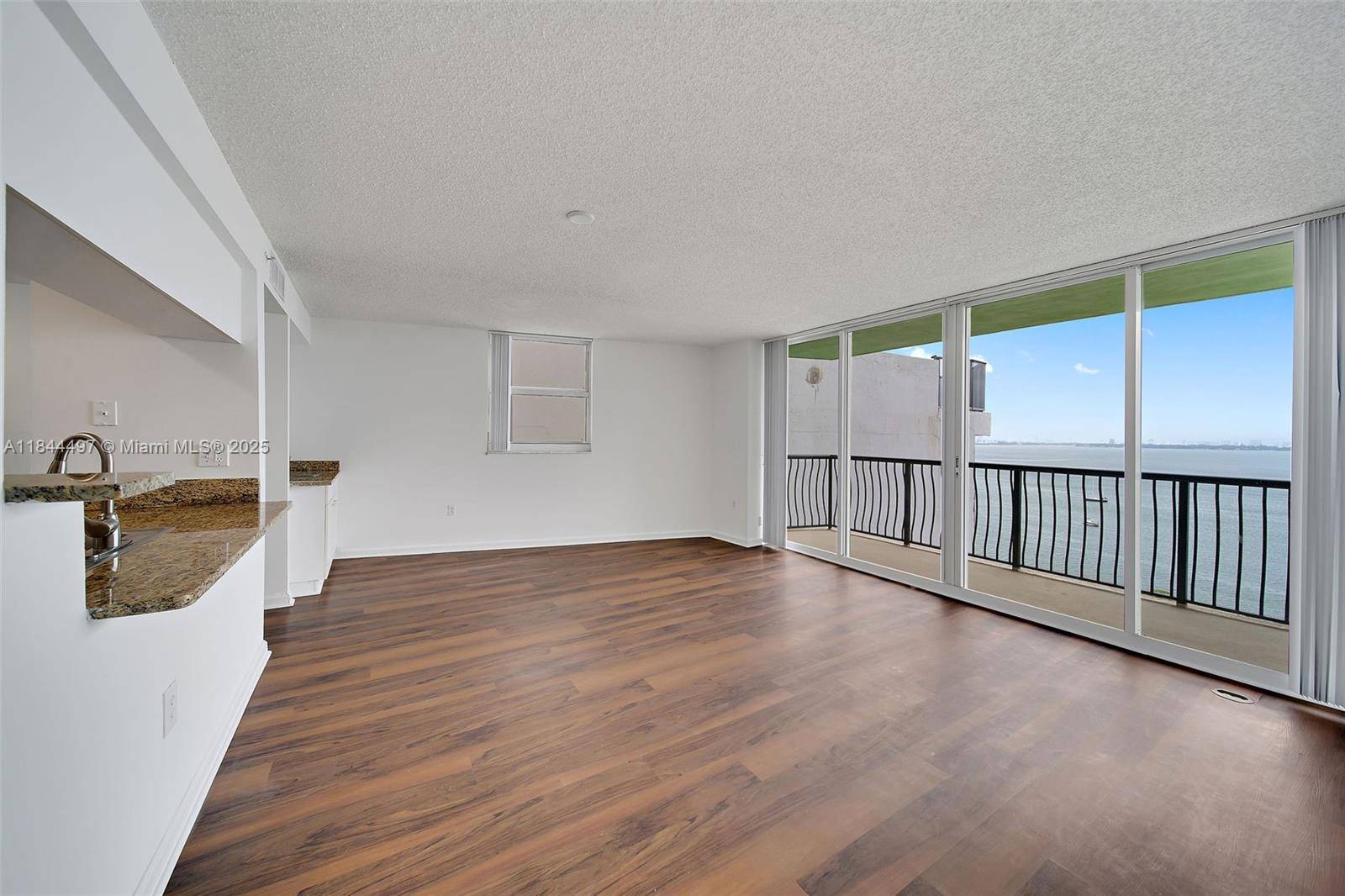 Miami, FL 33132,1756 N Bayshore Dr #34A