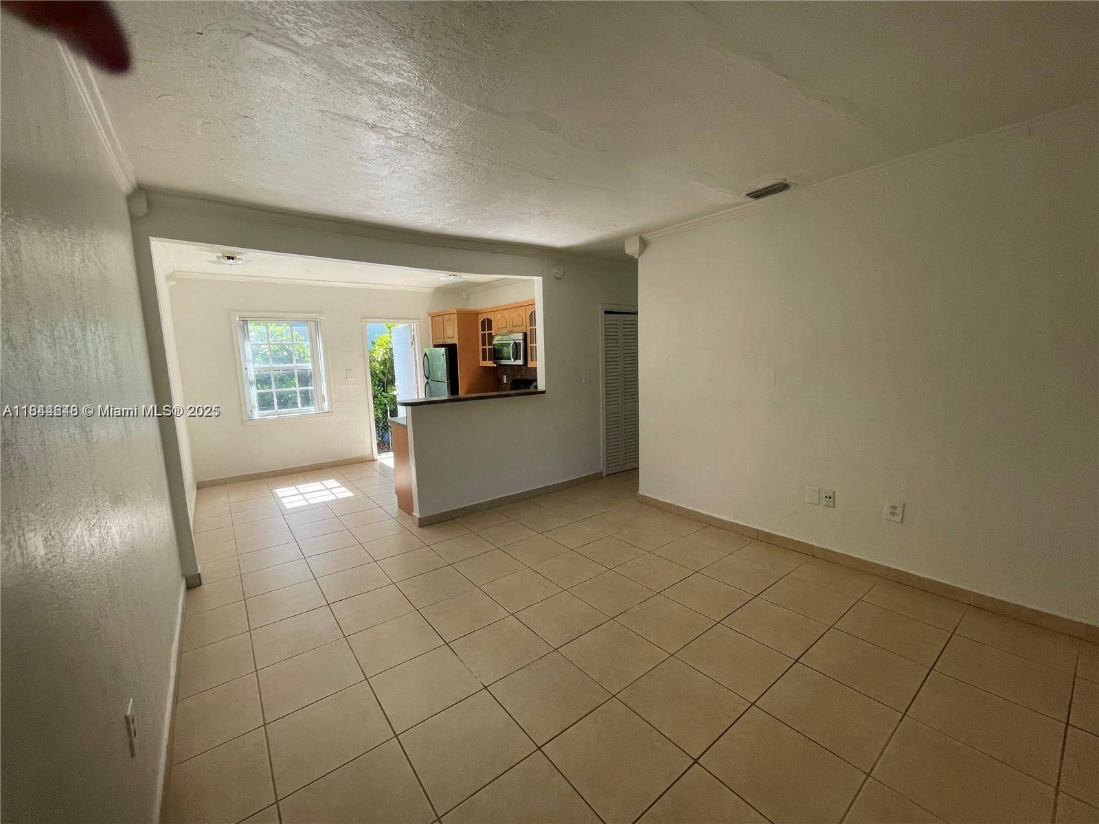 Miami, FL 33133,3227 Oak Ave #3227