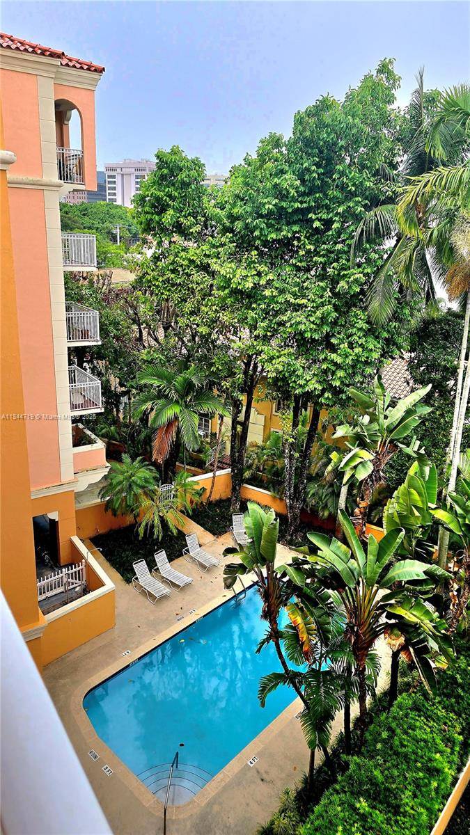 Coral Gables, FL 33134,1 Alhambra Cir #501