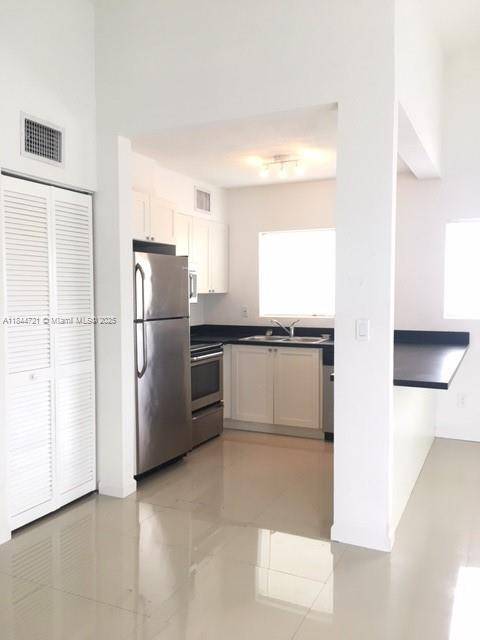 Miami Beach, FL 33141,8035 Crespi Blvd #1