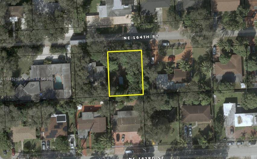 North Miami, FL 33162,XXXX NE 164th ST