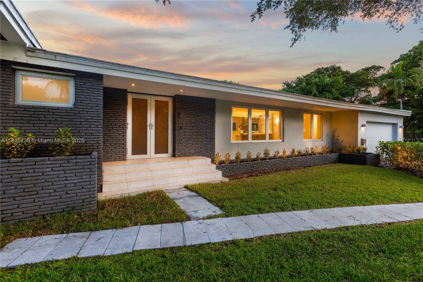 Coral Gables, FL 33146,520 Castania Ave