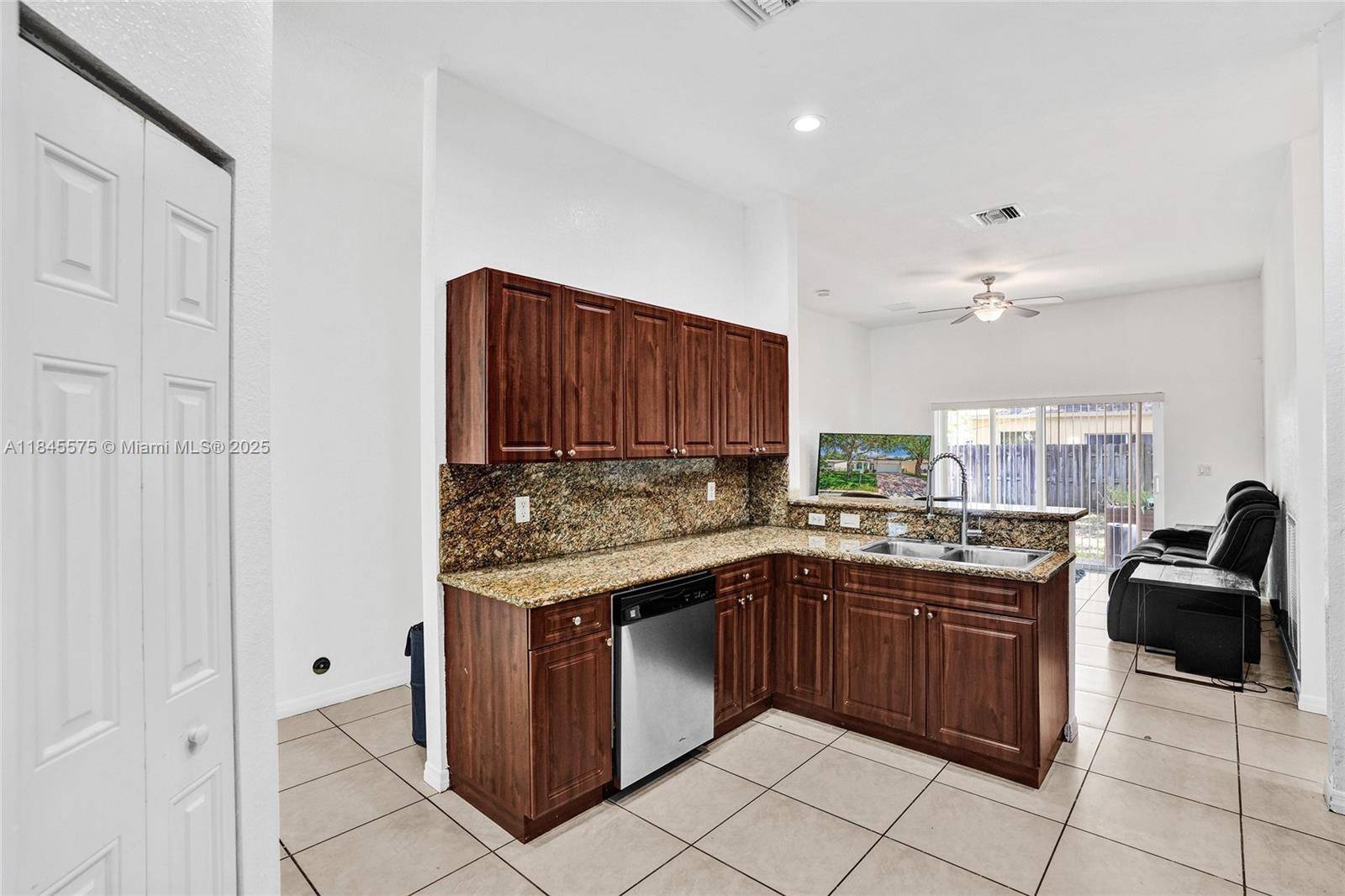 Fort Lauderdale, FL 33311,2831 NW 6th Ct