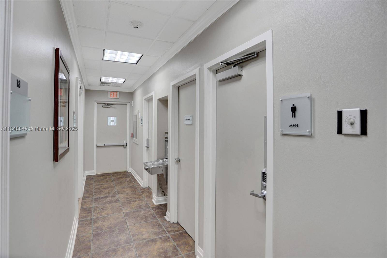 Coral Gables, FL 33146,5915 Ponce De Leon Blvd #18