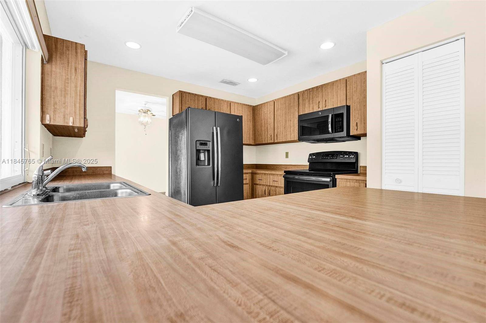 Palmetto Bay, FL 33157,8405 SW 181st Ter