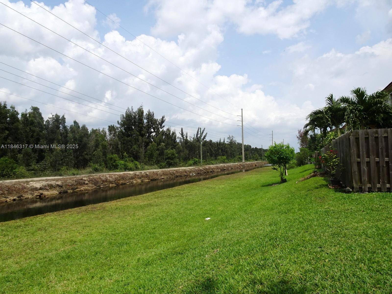 Miami, FL 33185,16437 SW 42nd Ter
