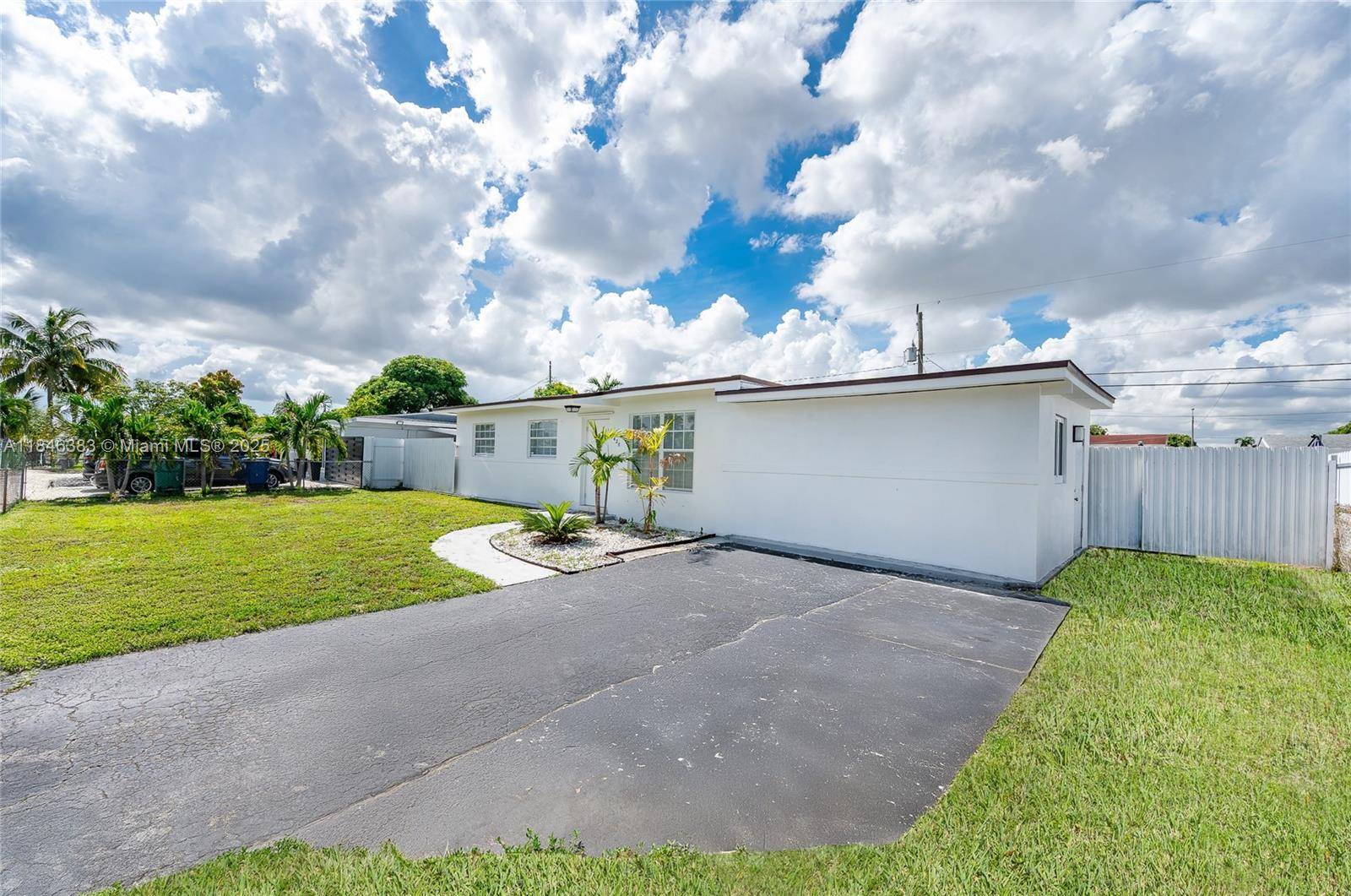 Miami Gardens, FL 33055,5420 NW 182nd St