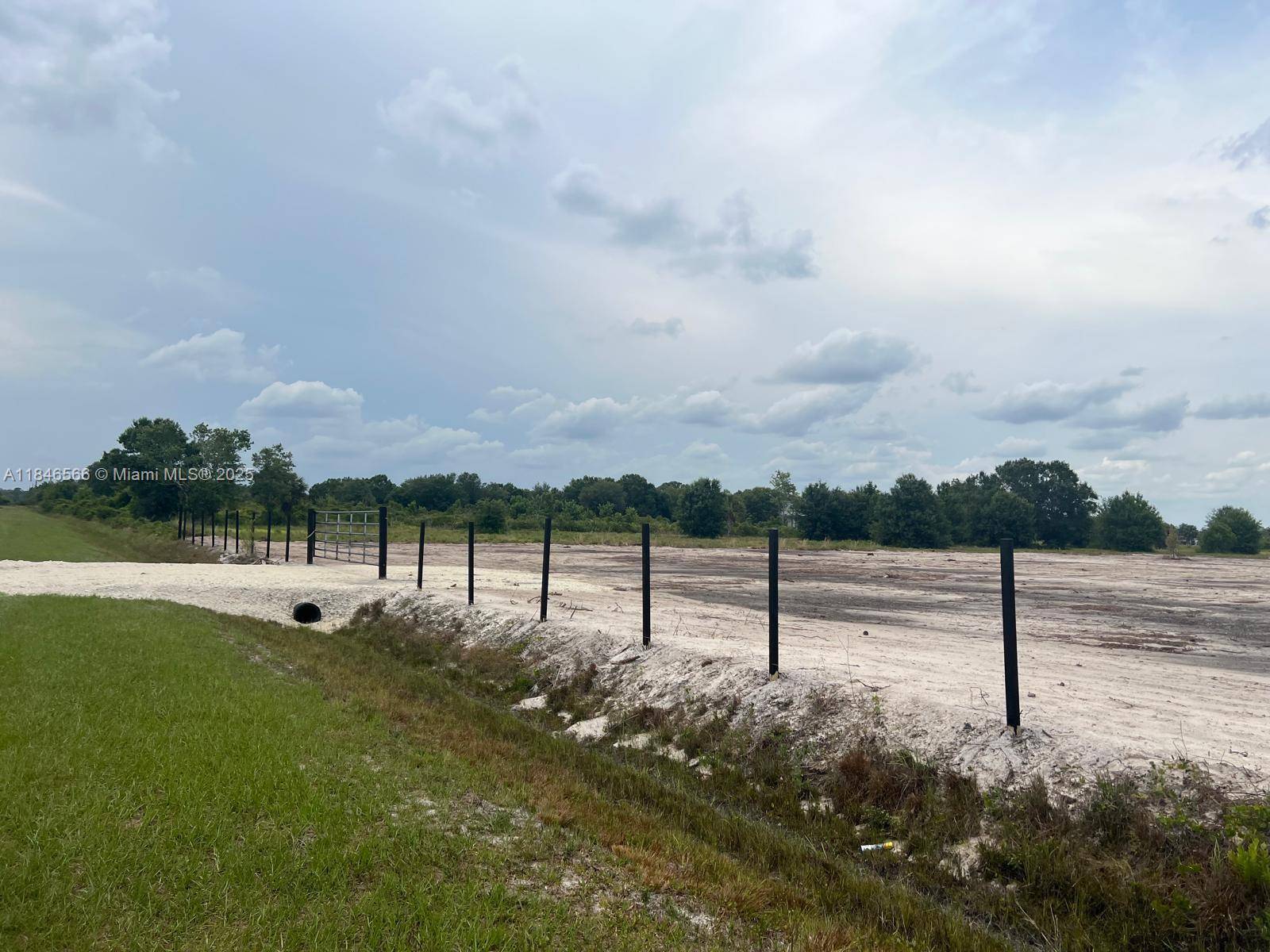 Okeechobee, FL 34972,16525 NW 260 st