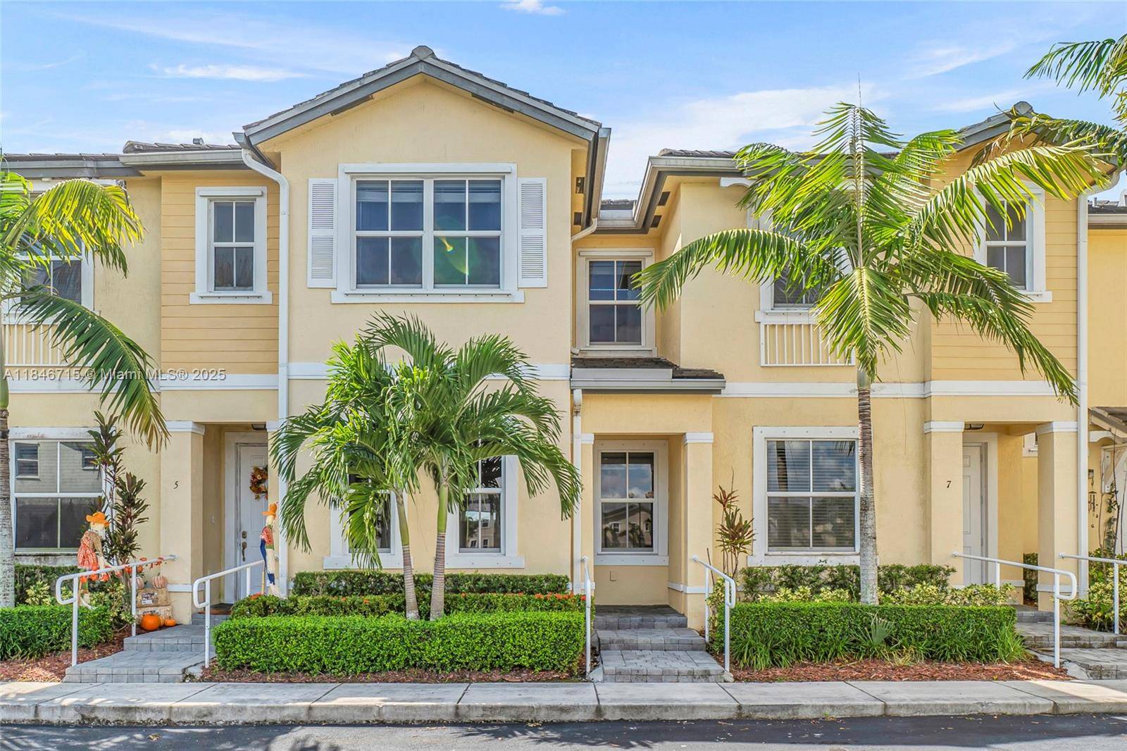 Homestead, FL 33033,134 SE 28th Ter #6