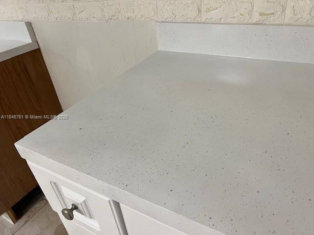 Miami Lakes, FL 33014,15405 N Miami Lakeway N #107-1