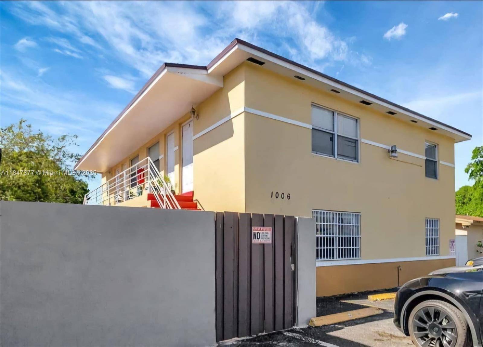 West Palm Beach, FL 33401,1006 10th St