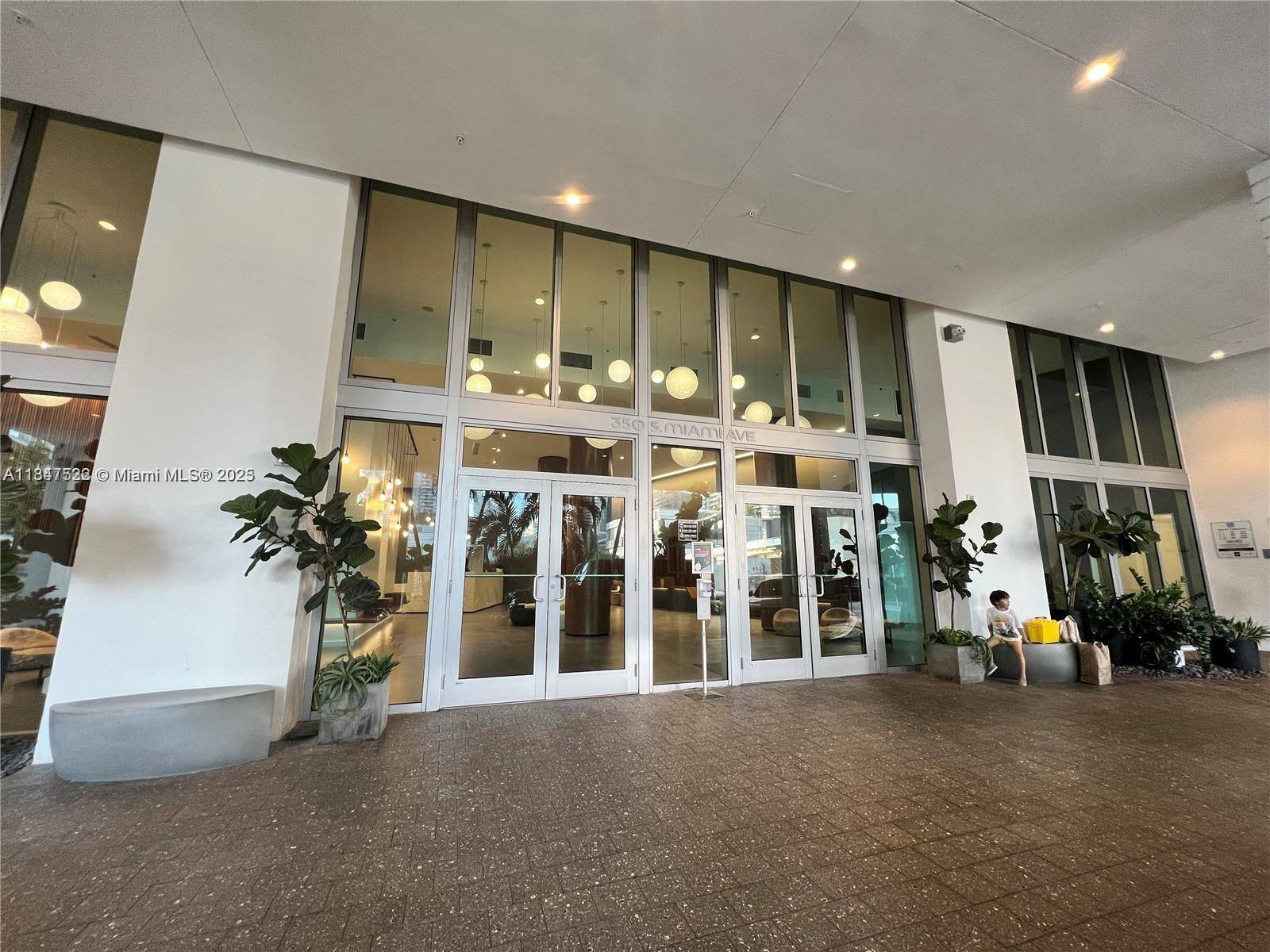 Miami, FL 33130,350 S Miami Ave #1907