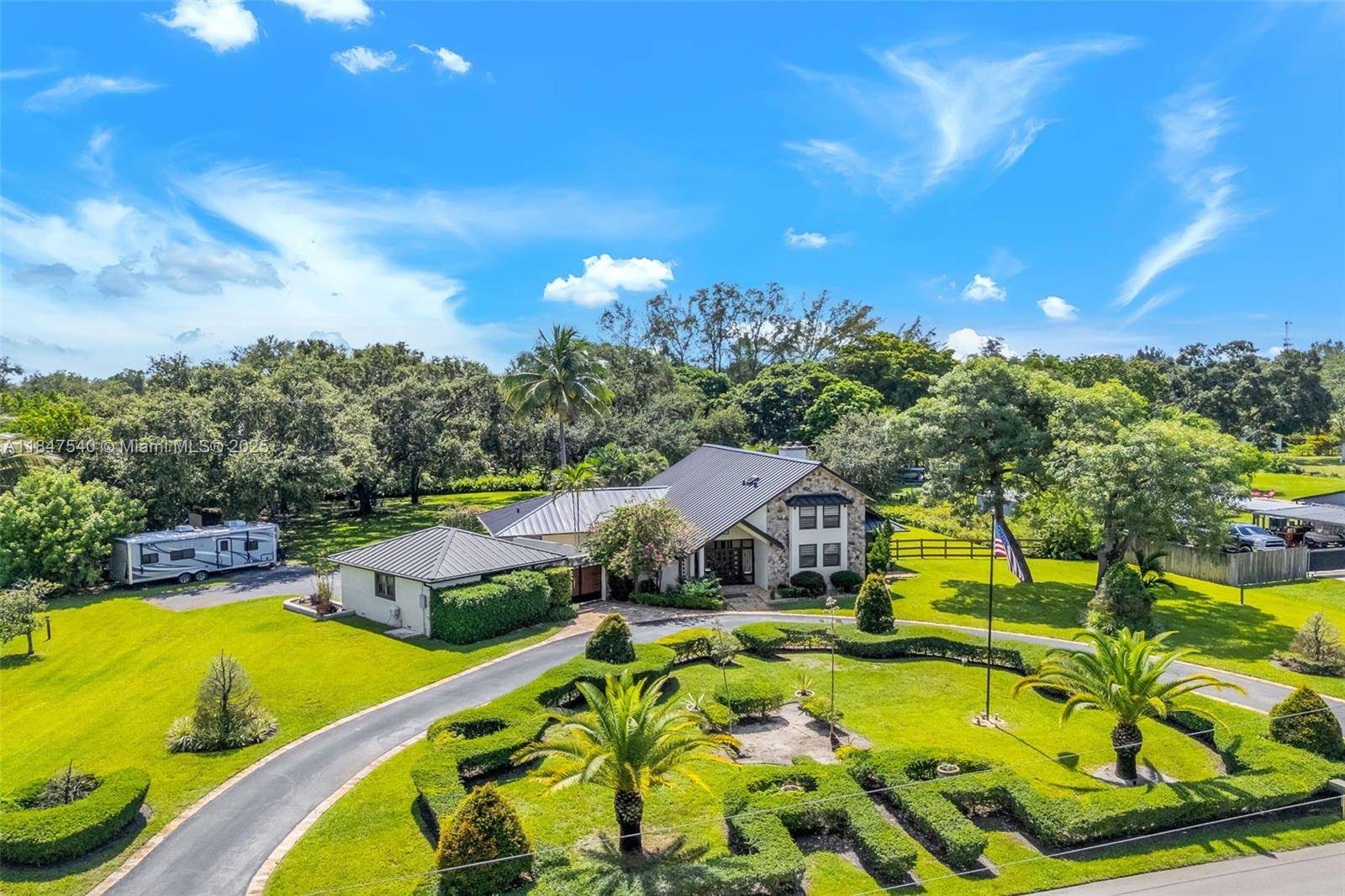 Davie, FL 33328,5331 SW 109th Ave